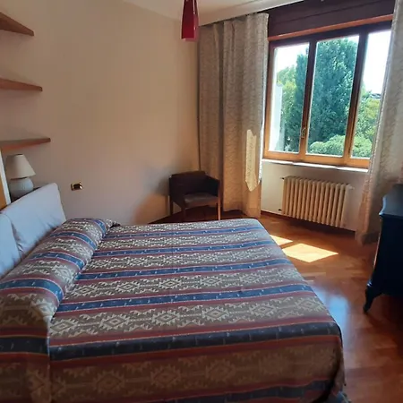 Pagani Apartamento *